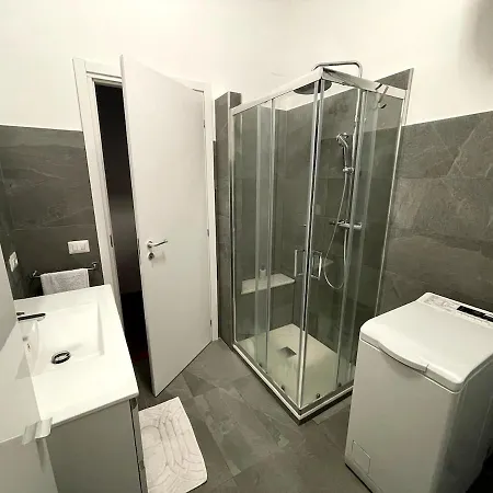 Desy Vatican House Apartamento *