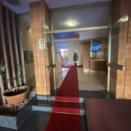 Desy Vatican House Apartamento *